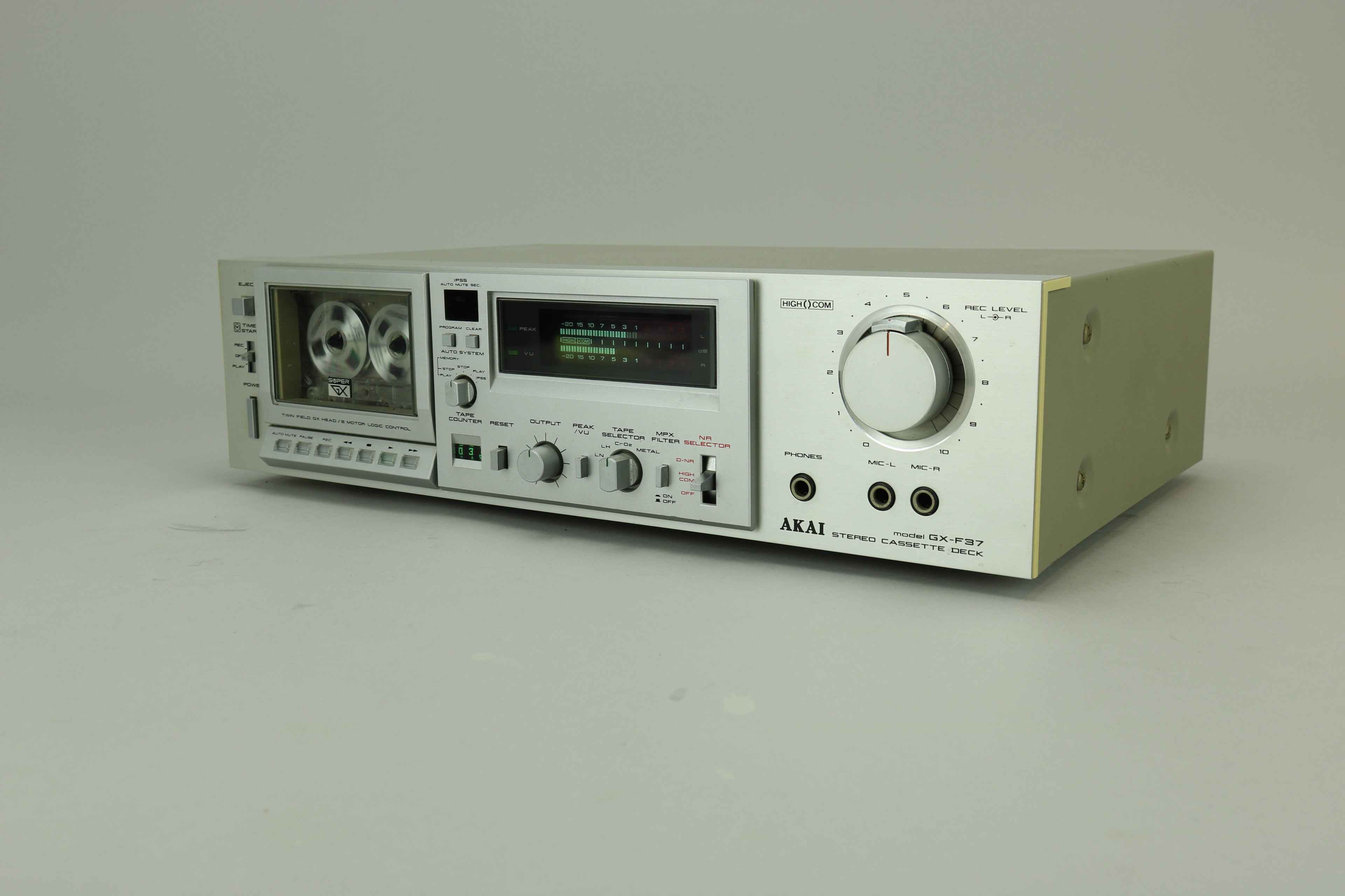 Akai GX-F37 with HiCom !